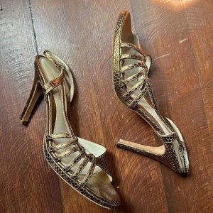 ✨  Banana Republic Heels in Bronze Gold faux snakeskin heels ✨ 1970s style disco
